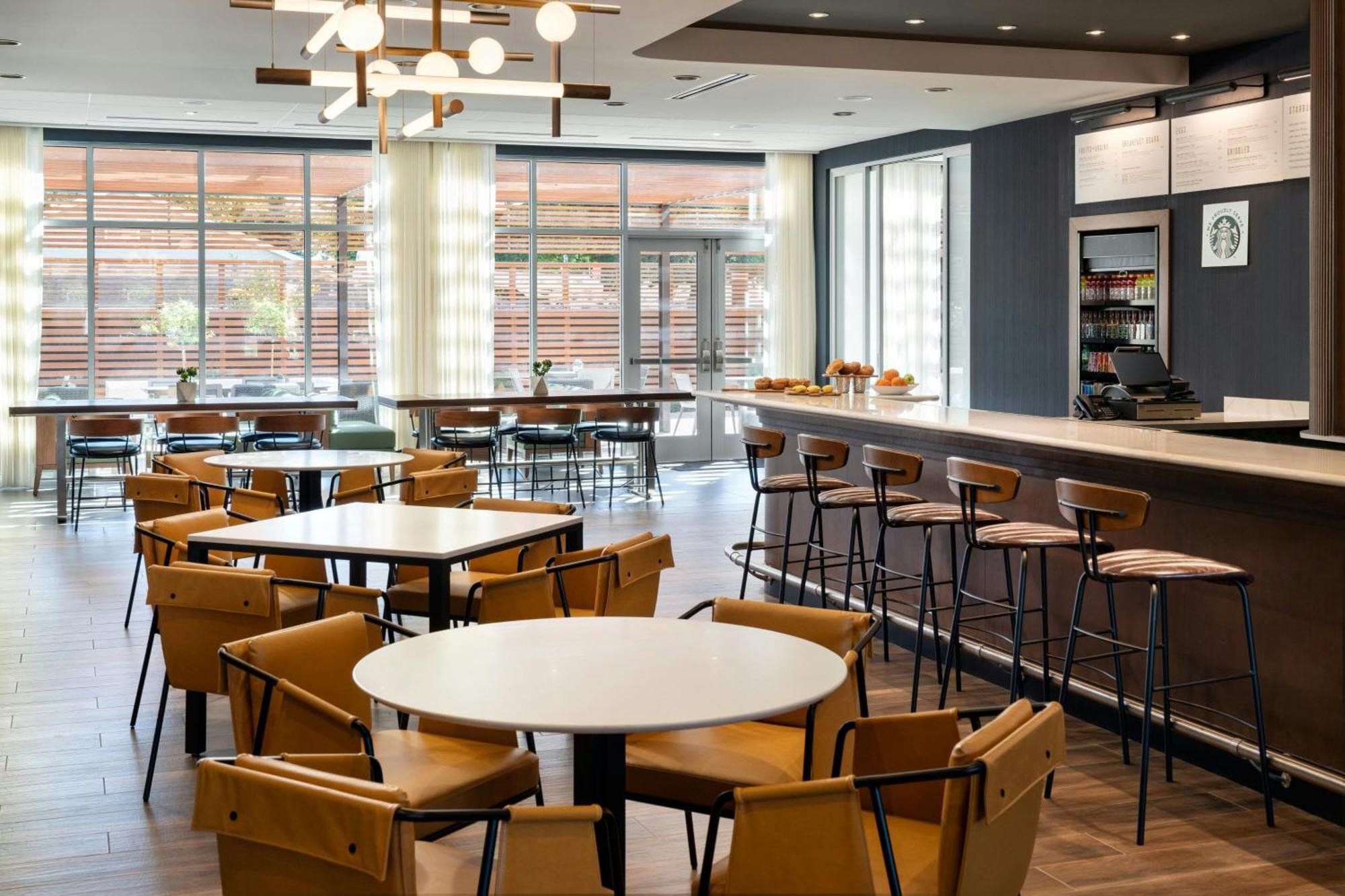 Courtyard By Marriott Cleveland Tn Hotel Екстериор снимка