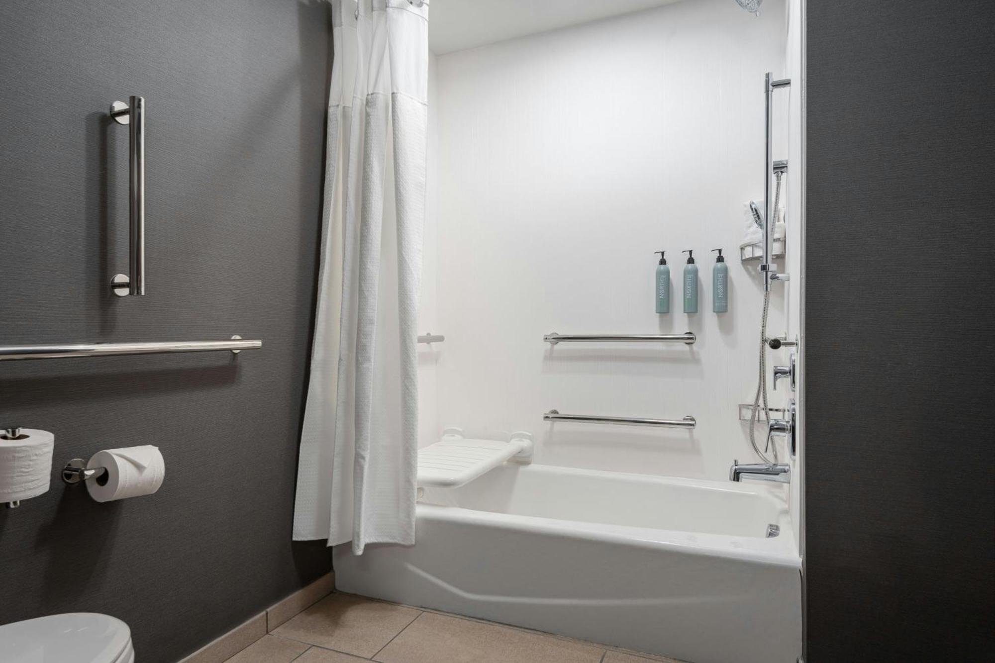 Courtyard By Marriott Cleveland Tn Hotel Екстериор снимка