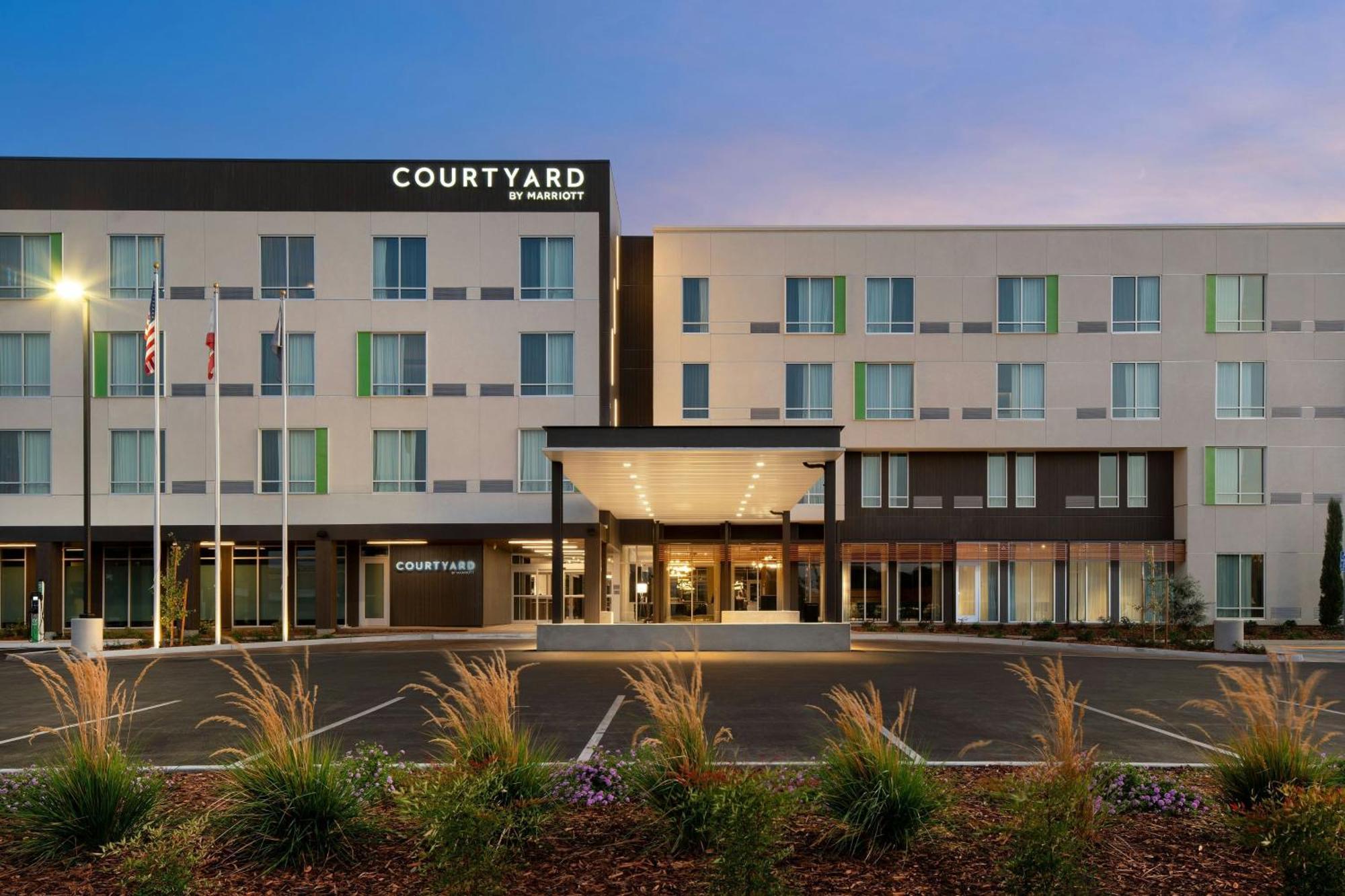 Courtyard By Marriott Cleveland Tn Hotel Екстериор снимка