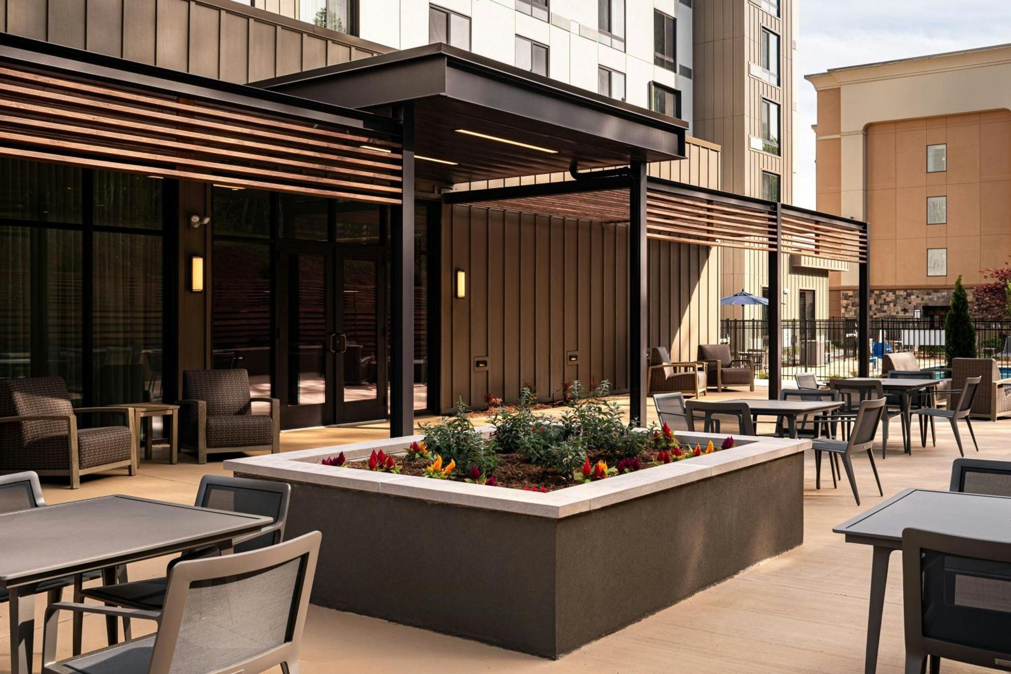 Courtyard By Marriott Cleveland Tn Hotel Екстериор снимка